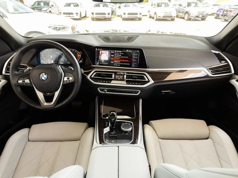 Used 2023 BMW X5 sDrive40i RWD image 2