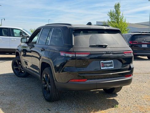 New 2026 Jeep Grand Cherokee Limited w/ Limited Altitude Package image 9