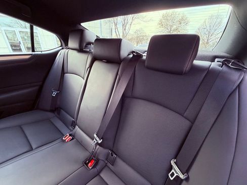 Certified 2022 Lexus ES 350 F Sport image 19