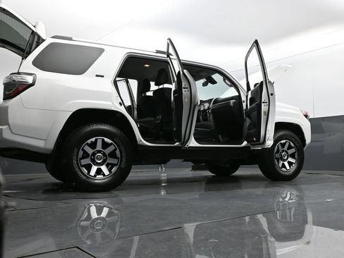 Used 2021 Toyota 4Runner SR5 image 35