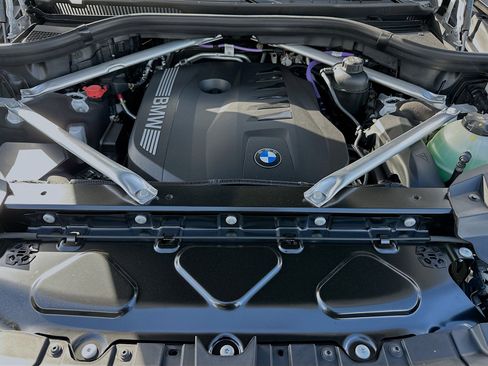 New 2027 BMW X7 xDrive40i image 25