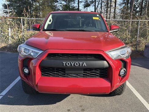 Used 2023 Toyota 4Runner SR5 image 3