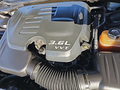 Used 2014 Dodge Challenger SXT w/ Super Sport Group (SS/T) image 24