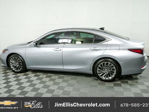Used 2025 Lexus ES 350 Ultra Luxury w/ Accessory Package (Z2) FWD image 31