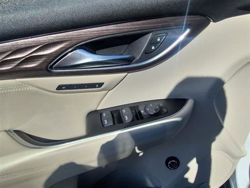 Certified 2021 Buick Envision Avenir image 39