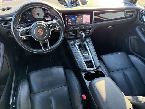 Used 2021 Porsche Macan S image 17