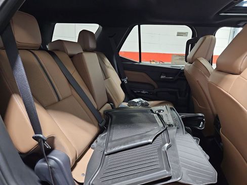 New 2026 Toyota 4Runner Limited image 18