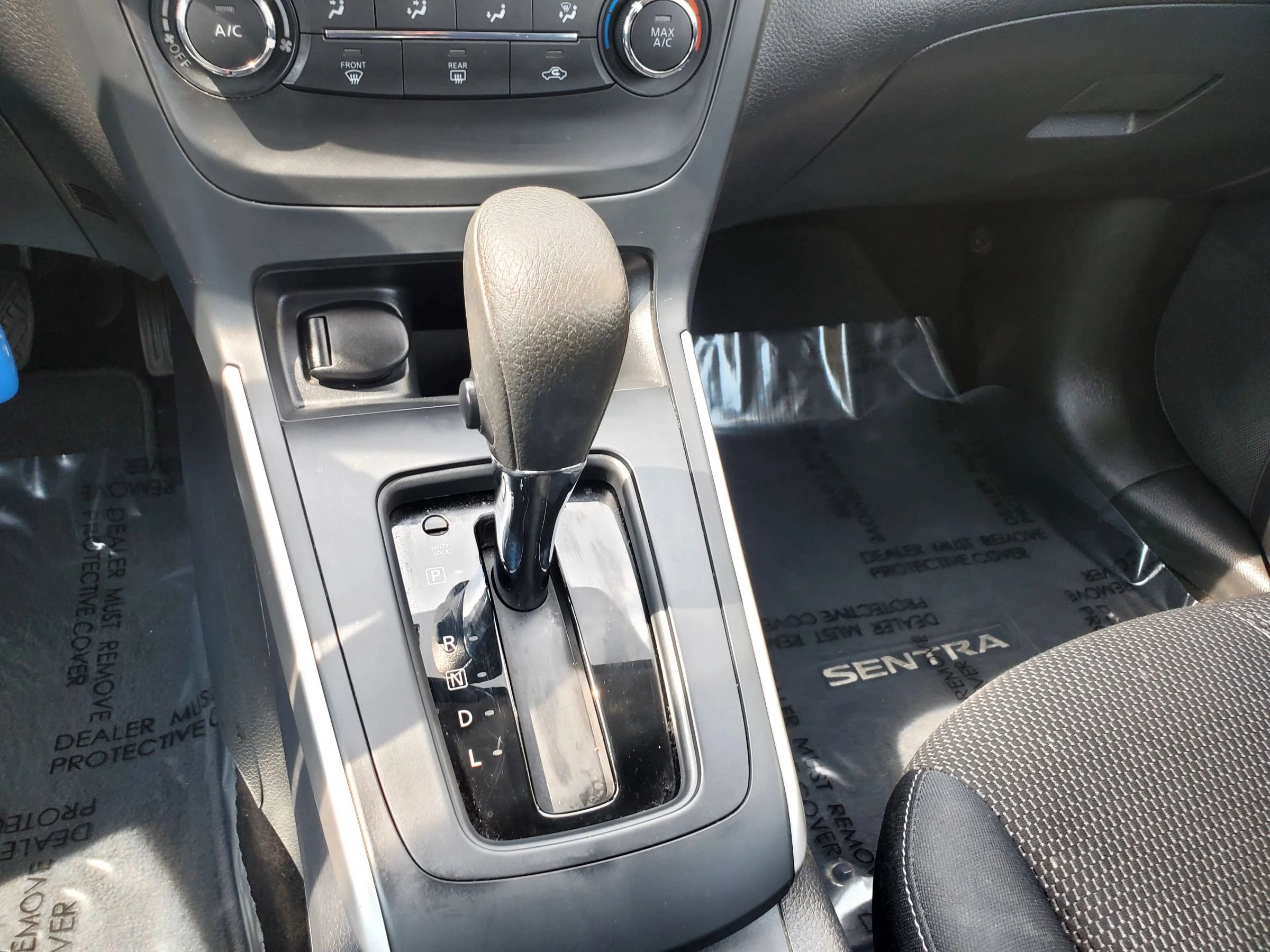 Used 2017 Nissan Sentra S FWD image 34