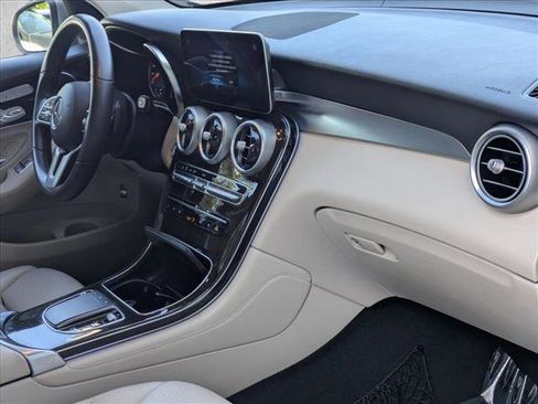 Used 2020 Mercedes-Benz GLC 300 image 20