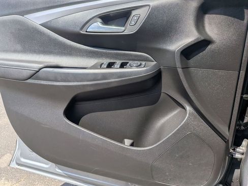 Used 2025 Buick Envista Preferred FWD image 19