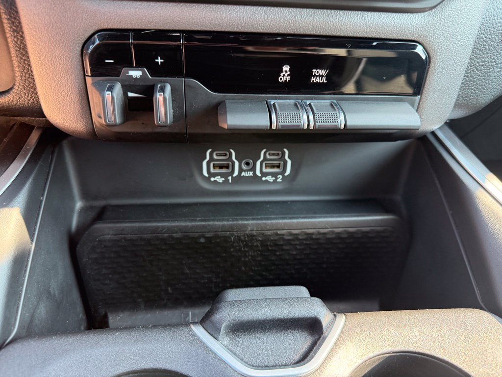 Used 2021 RAM 1500 Big Horn AWD/4WD image 30
