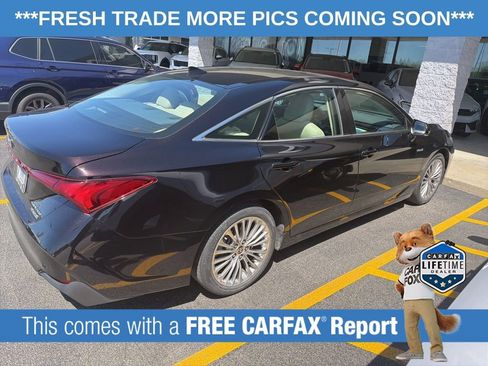 Used 2020 Toyota Avalon Limited w/ Advanced Safety Package FWD image 4