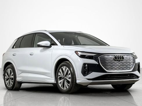 Used 2023 Audi Q4 e-tron Premium Plus w/ Premium Plus image 7