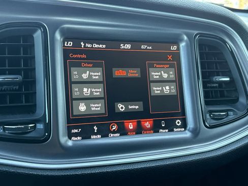 Used 2019 Dodge Challenger SXT w/ Plus Package image 15