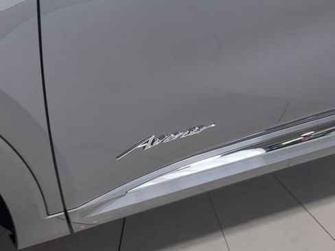 Used 2023 Buick Envision Avenir FWD image 16