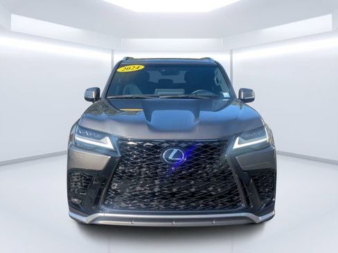 Used 2024 Lexus LX 600 F Sport AWD/4WD image 8