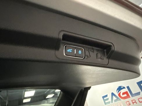 Used 2023 Ford Explorer ST-Line w/ Class IV Trailer Tow Package AWD/4WD image 35