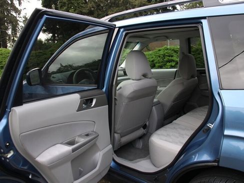 Used 2010 Subaru Forester 2.5X Premium w/ Popular Equipment Group 1A AWD/4WD image 15