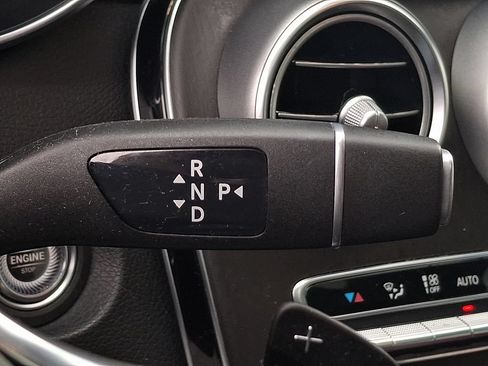 Used 2021 Mercedes-Benz GLC 300 4MATIC Coupe image 19