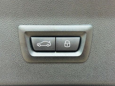 Used 2025 BMW X4 xDrive30i AWD/4WD image 15
