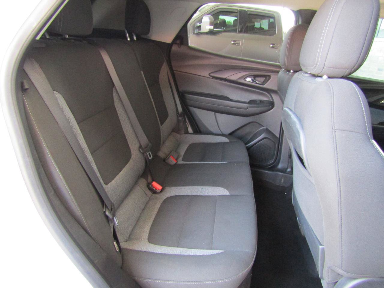 Used 2023 Chevrolet TrailBlazer LT FWD image 12