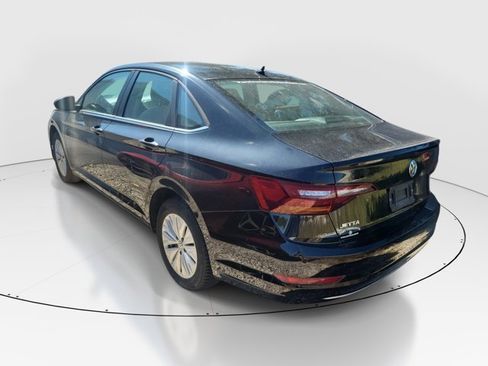 Used 2019 Volkswagen Jetta S image 3