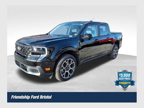 New 2025 Ford Maverick Lariat w/ 4K Tow Package image 1