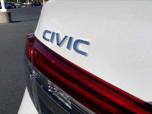 Used 2024 Honda Civic LX image 9