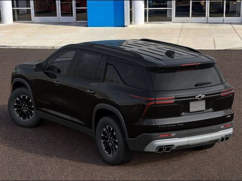 New 2026 Chevrolet Traverse Z71 w/ LPO, Cargo Package AWD/4WD image 3