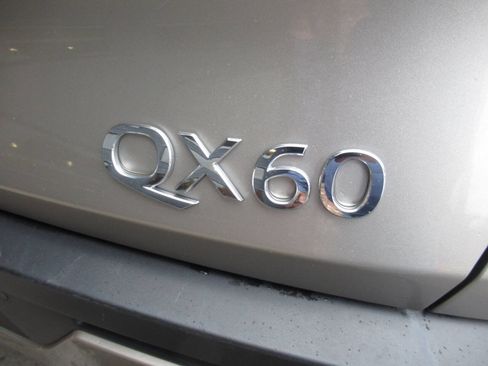 Used 2023 INFINITI QX60 Luxe image 12