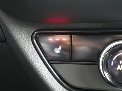 Used 2025 Honda HR-V Sport image 3