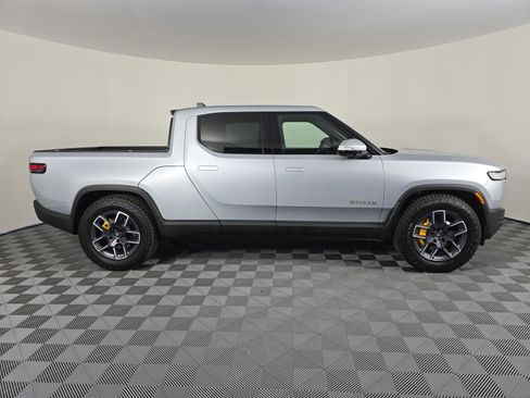 Used 2023 Rivian R1T Adventure image 6