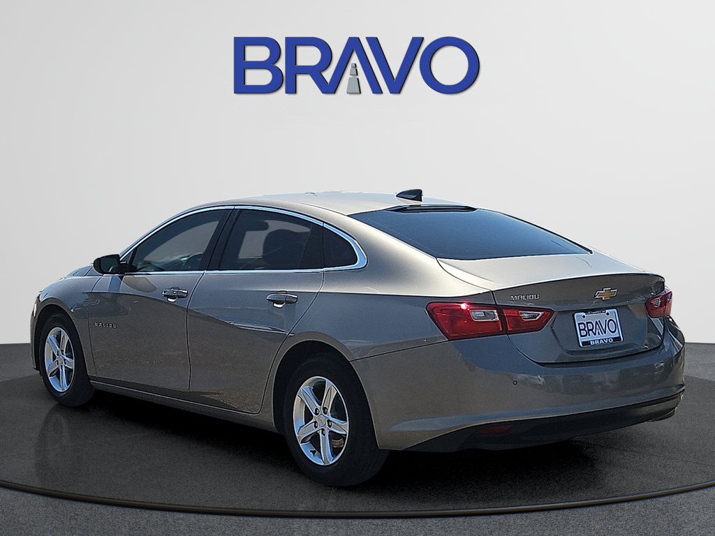 Used 2022 Chevrolet Malibu LS w/ Driver Confidence Package FWD image 3