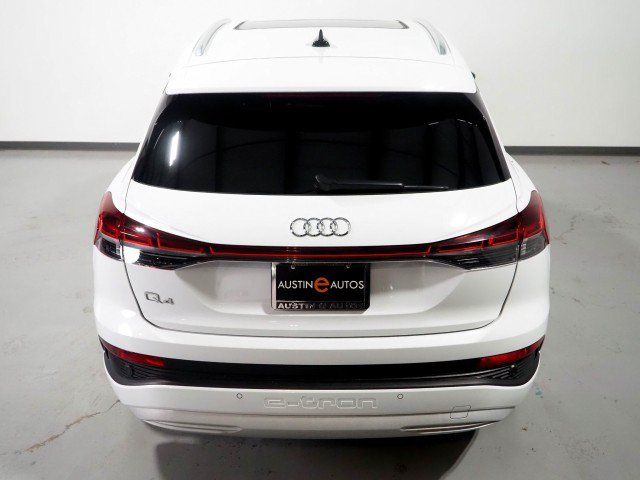 Used 2023 Audi Q4 e-tron Premium Plus w/ Premium Plus RWD image 7