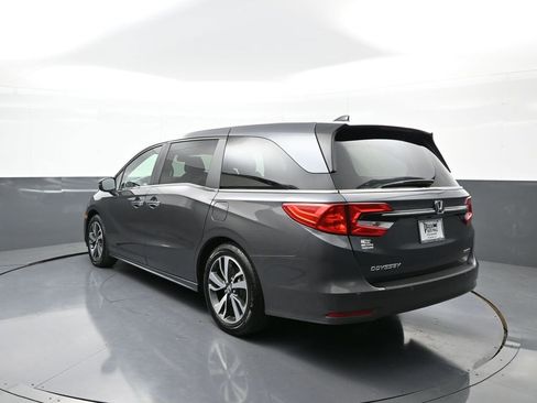 Certified 2024 Honda Odyssey Touring image 8