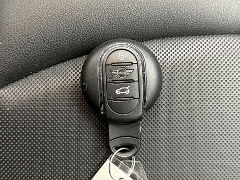 Used 2024 MINI Cooper Convertible image 23