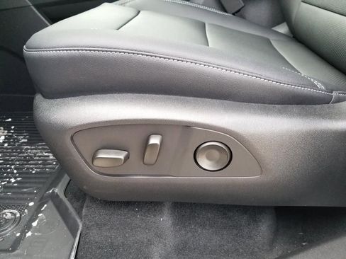 New 2026 Chevrolet Traverse LT w/ Midnight/Sport Edition image 19