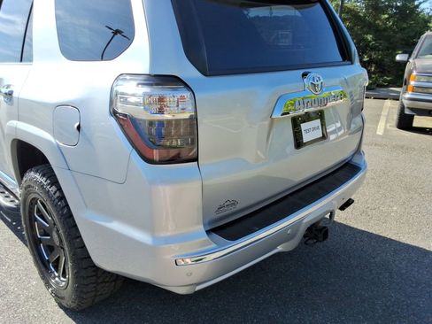 Used 2018 Toyota 4Runner Limited AWD/4WD image 14