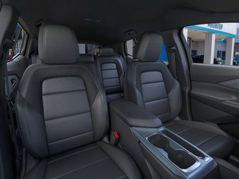 New 2026 Chevrolet Equinox EV LT image 16