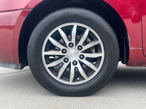 Used 2012 Kia Sedona EX w/ Luxury Pkg image 12