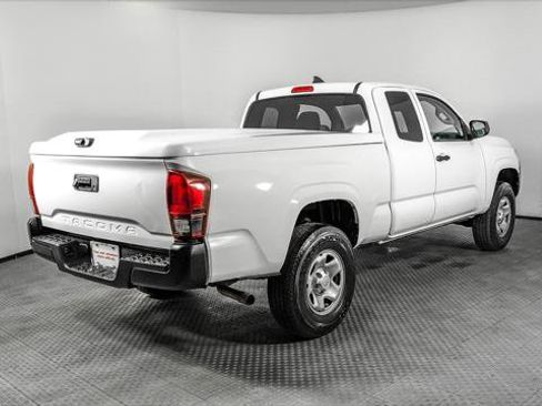 Used 2019 Toyota Tacoma SR RWD image 8