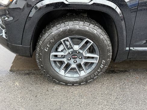 New 2026 GMC Terrain AT4 w/ Convenience Package III image 9