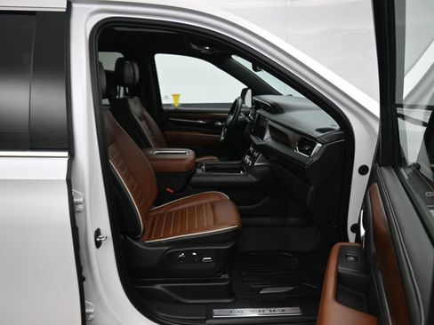 Used 2023 GMC Yukon XL Denali Ultimate image 61