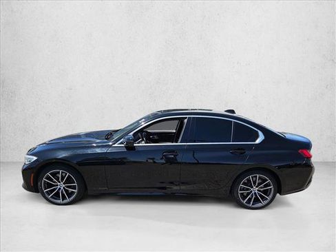 Used 2021 BMW 330i Sedan w/ Parking Assistance Package RWD image 9