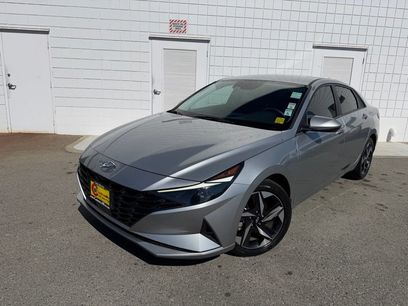 Used 2023 Hyundai Elantra SEL w/ Convenience Package