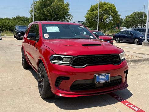 Used 2021 Dodge Durango SRT Hellcat w/ Technology Group AWD/4WD image 8