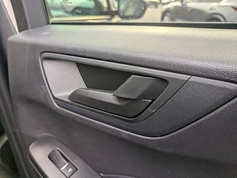 Used 2022 Ford Escape SE image 30