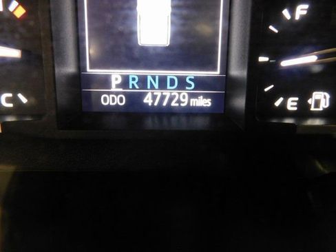 Used 2021 Toyota Tundra Platinum image 38