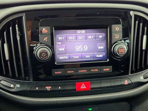 Used 2021 RAM ProMaster City Tradesman image 17