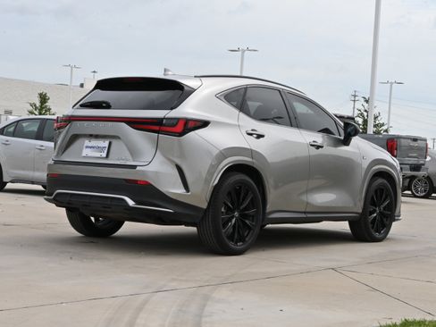 Used 2022 Lexus NX 350 F Sport w/ Accessory Package 2 AWD/4WD image 9
